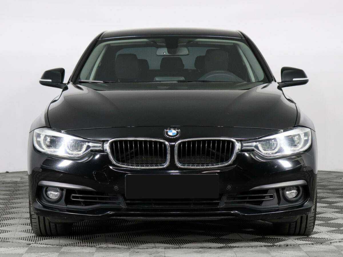 BMW 3 серии с пробегом — 2015 год. Фото: #2