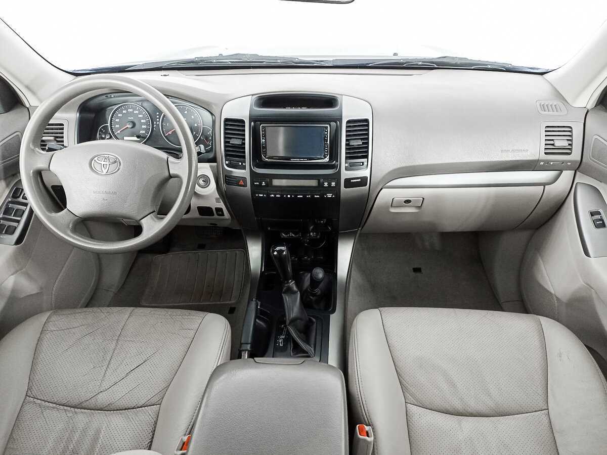 Toyota Land Cruiser Prado с пробегом — 2005 год. Фото: #13