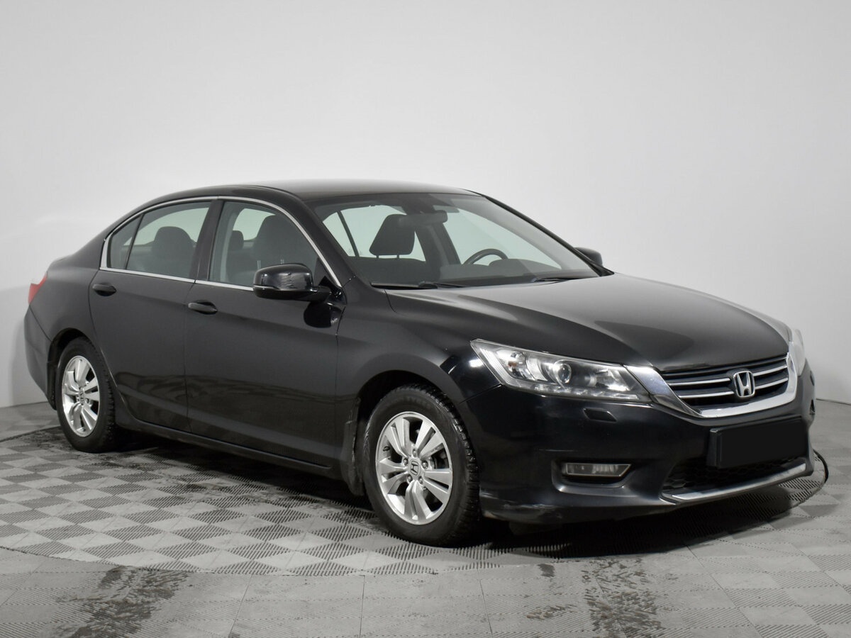 Honda Accord с пробегом — 2013 год. Фото: #2