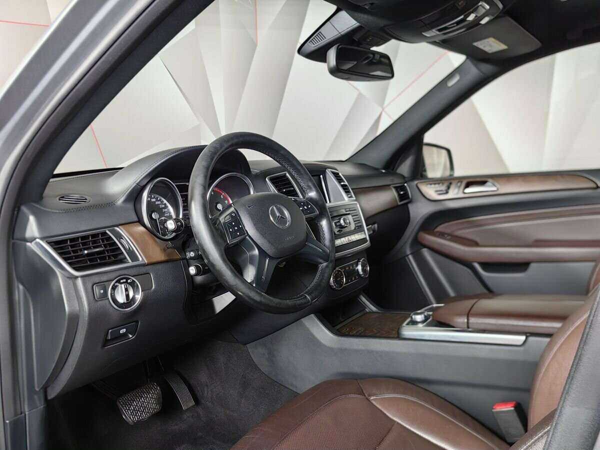 Mercedes-Benz M-Класс с пробегом — 2014 год. Фото: #14