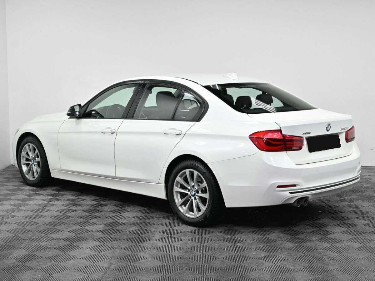 BMW 3 серии с пробегом — 2016 год. Фото: #3