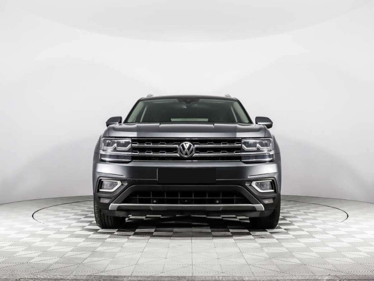 Volkswagen Teramont с пробегом — 2018 год. Фото: #1