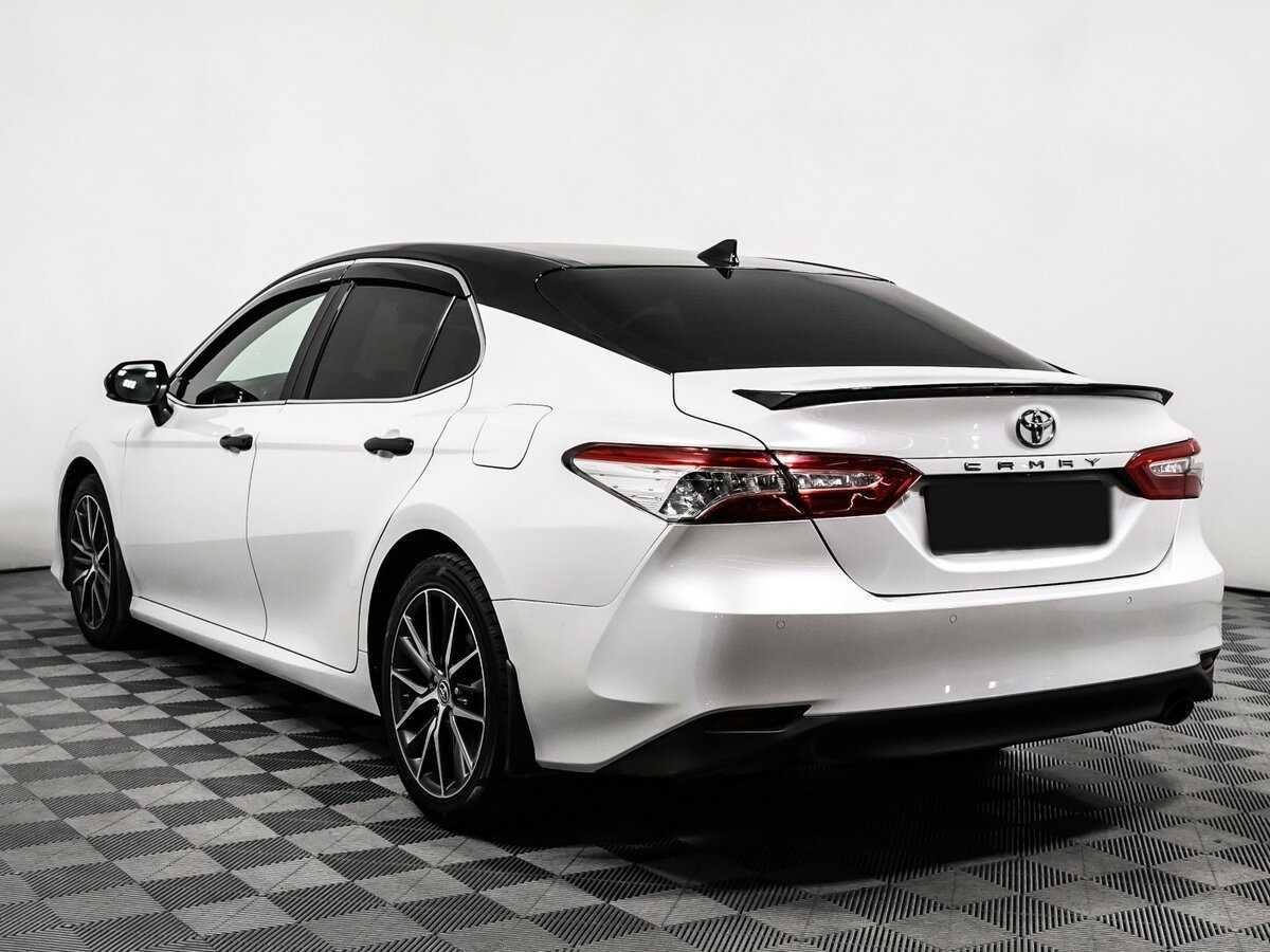 Toyota Camry с пробегом — 2021 год. Фото: #6