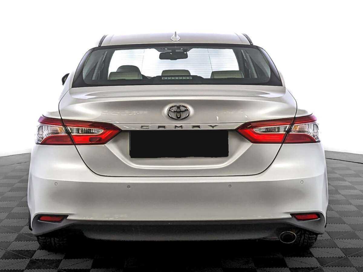 Toyota Camry с пробегом — 2021 год. Фото: #5