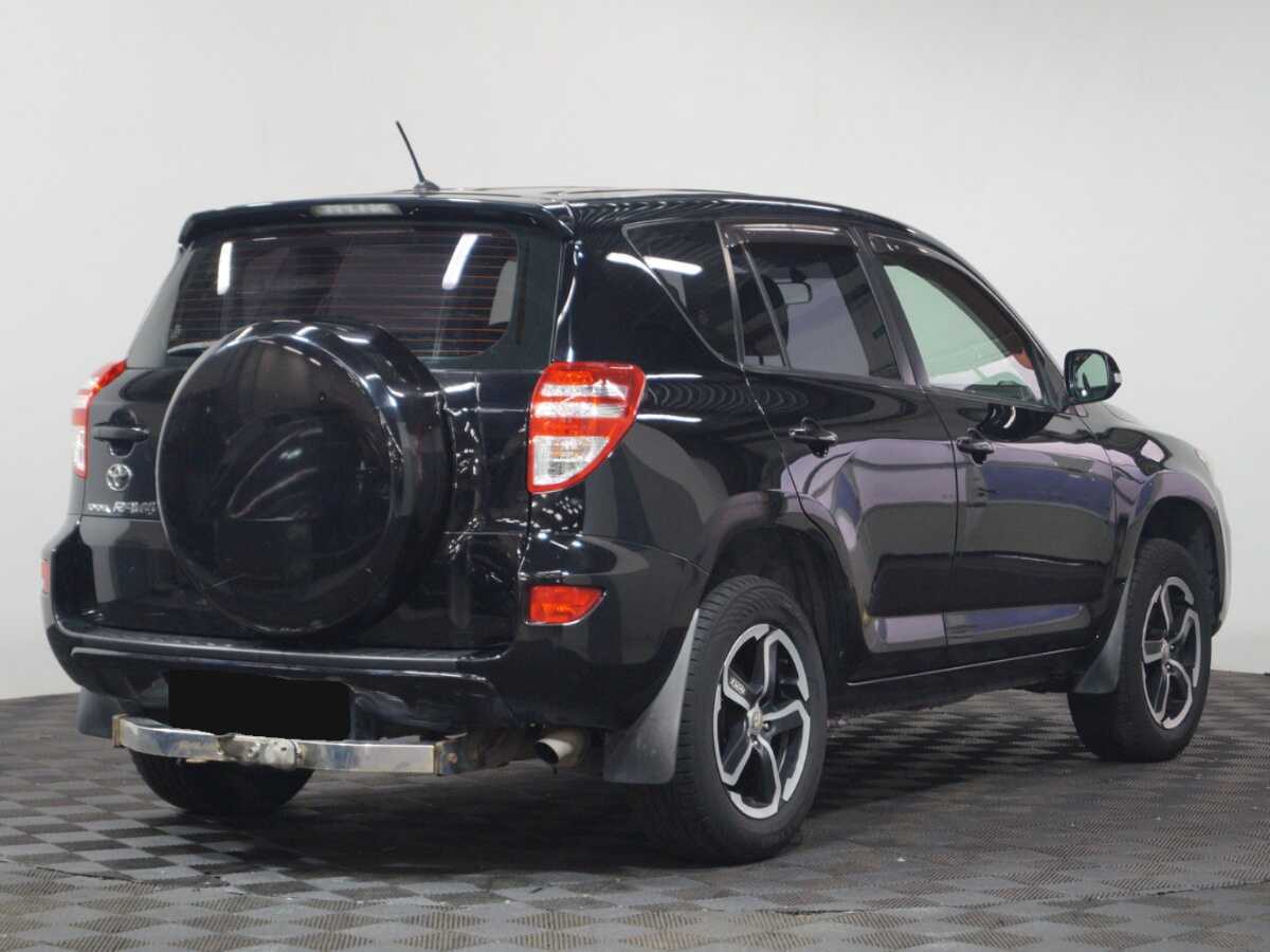 Toyota RAV4 с пробегом — 2011 год. Фото: #1