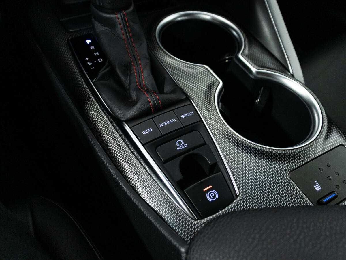 Toyota Camry с пробегом — 2021 год. Фото: #17