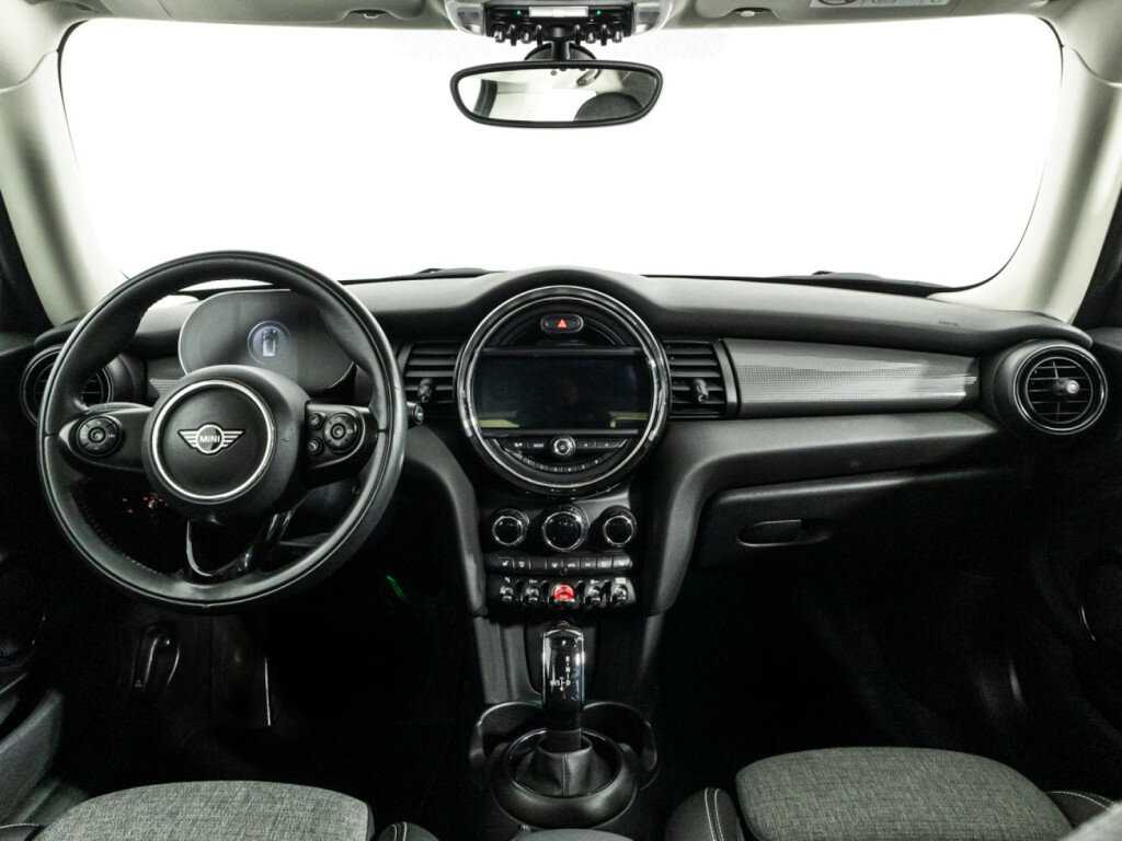 Mini Hatch с пробегом — 2020 год. Фото: #12
