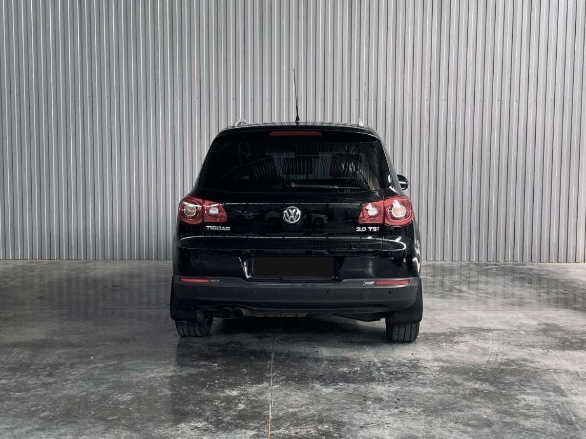 Volkswagen Tiguan с пробегом — 2008 год. Фото: #5