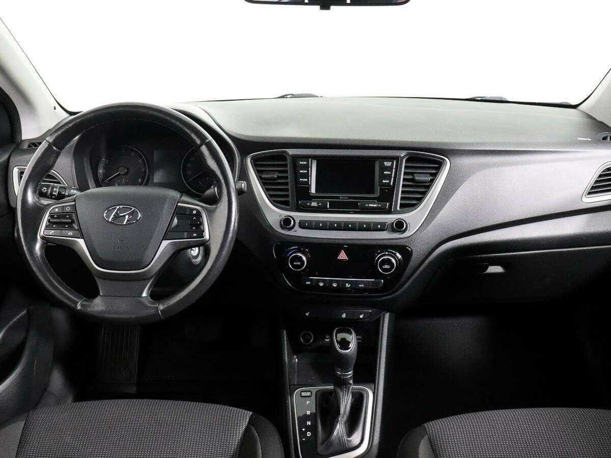 Hyundai Solaris с пробегом — 2017 год. Фото: #9