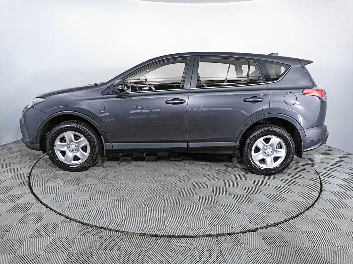 Toyota RAV4 с пробегом — 2015 год. Фото: #7