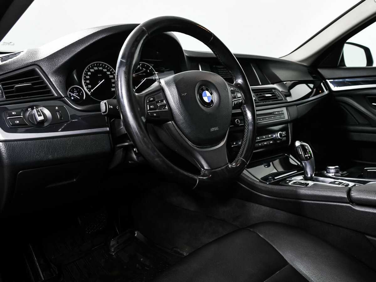 BMW 5 серии с пробегом — 2016 год. Фото: #11