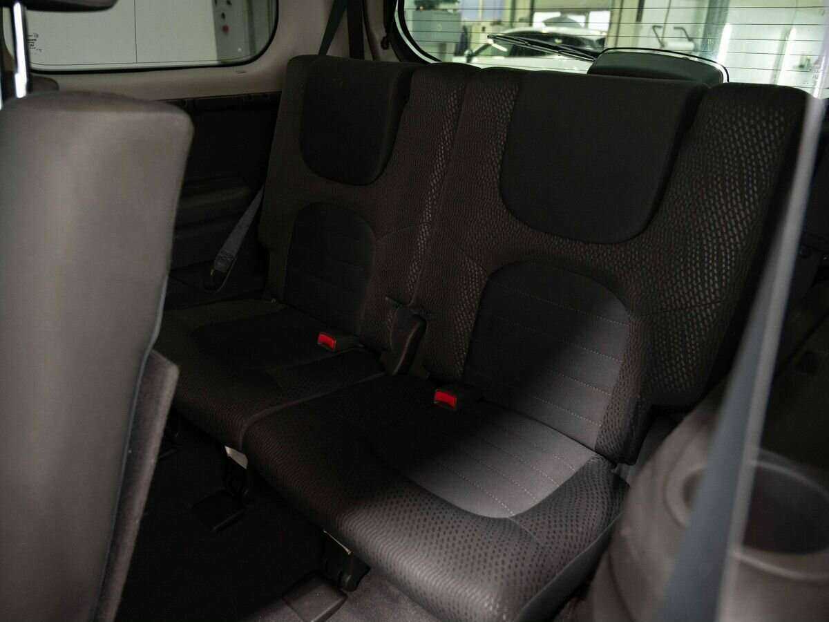Nissan Pathfinder с пробегом — 2011 год. Фото: #8