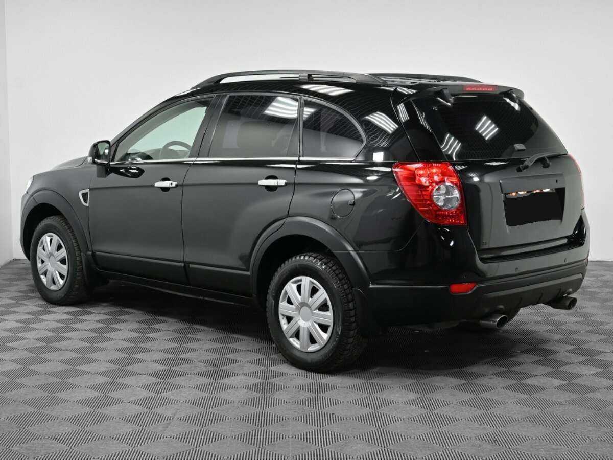 Chevrolet Captiva с пробегом — 2008 год. Фото: #3