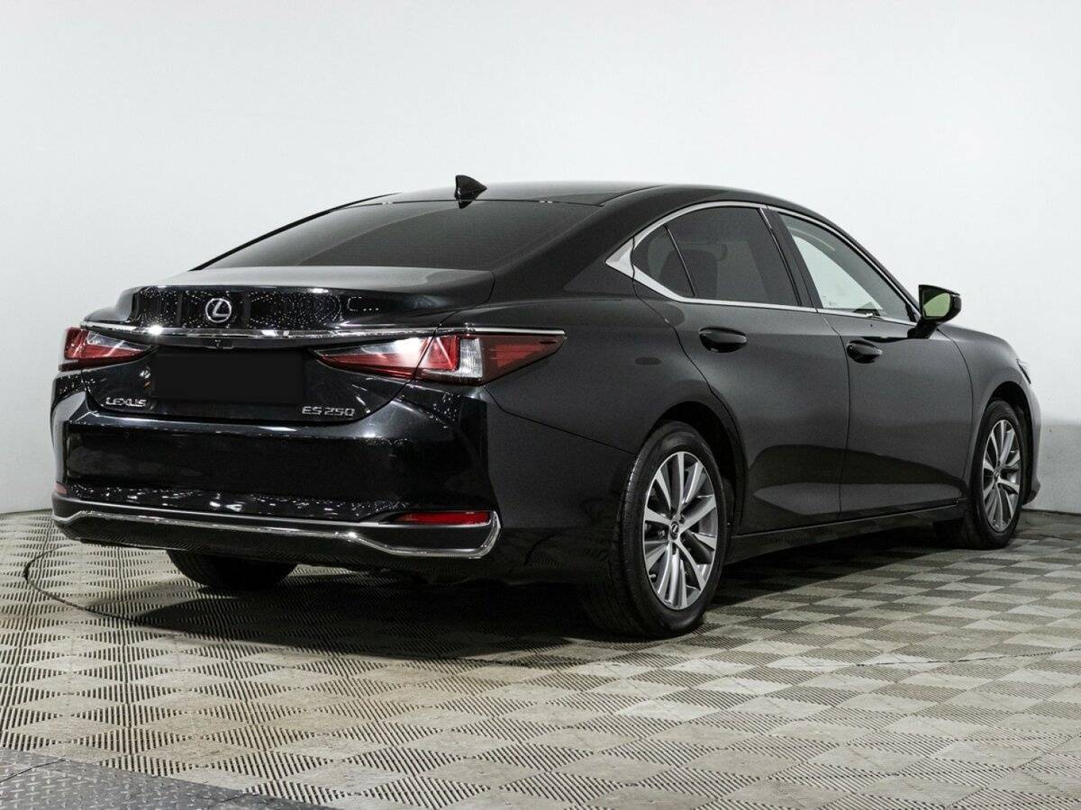 Lexus ES с пробегом — 2021 год. Фото: #4
