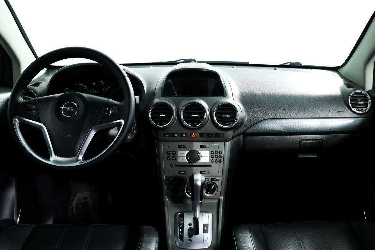 Opel Antara с пробегом — 2010 год. Фото: #10
