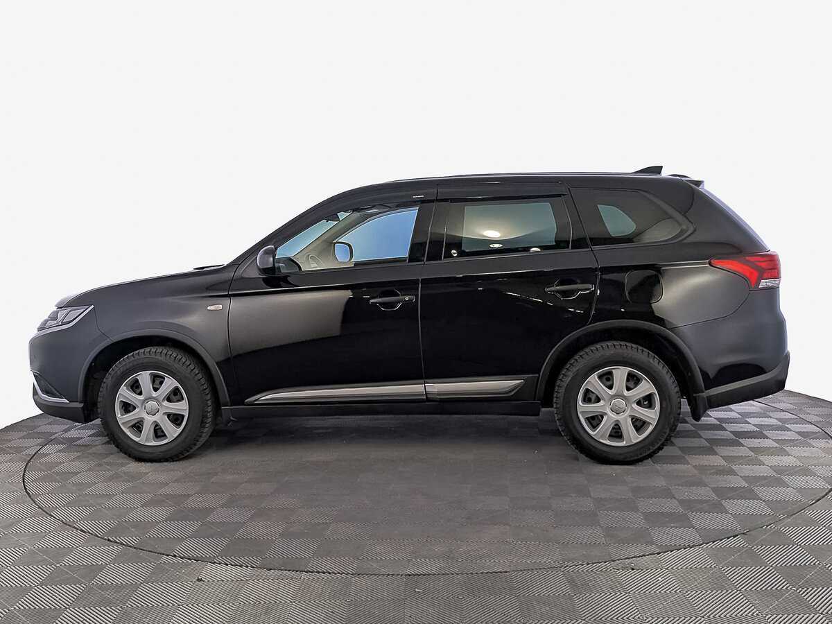 Mitsubishi Outlander с пробегом — 2021 год. Фото: #7