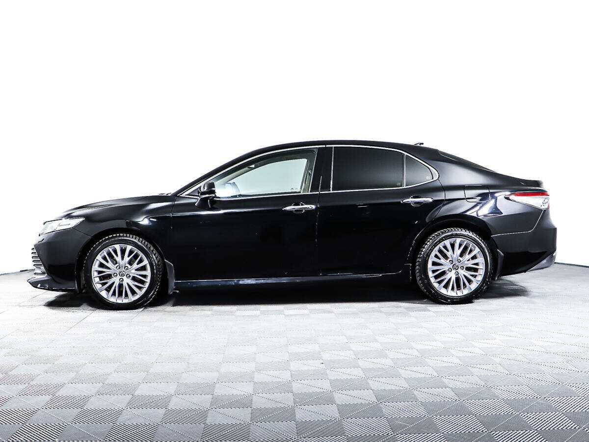 Toyota Camry с пробегом — 2019 год. Фото: #7