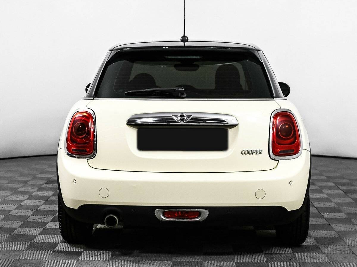 Mini Hatch с пробегом — 2014 год. Фото: #5