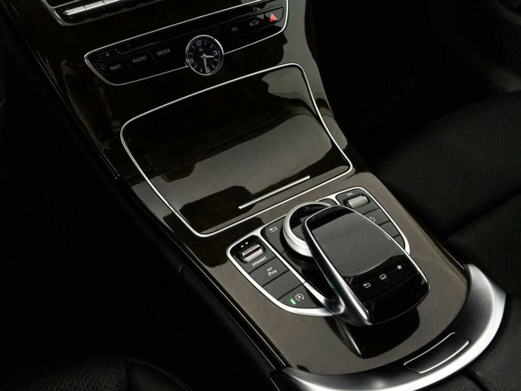 Mercedes-Benz C-Класс с пробегом — 2015 год. Фото: #16