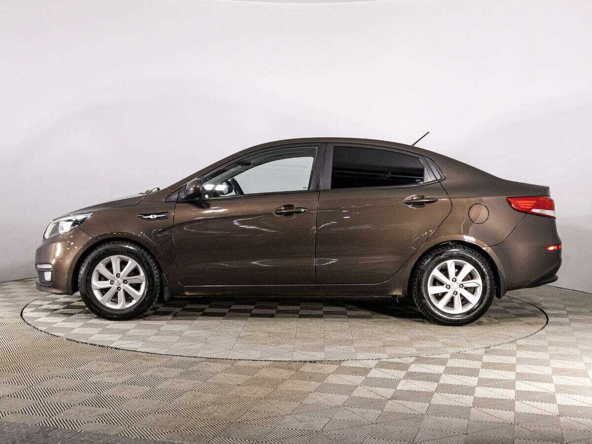 Kia Rio с пробегом — 2016 год. Фото: #7