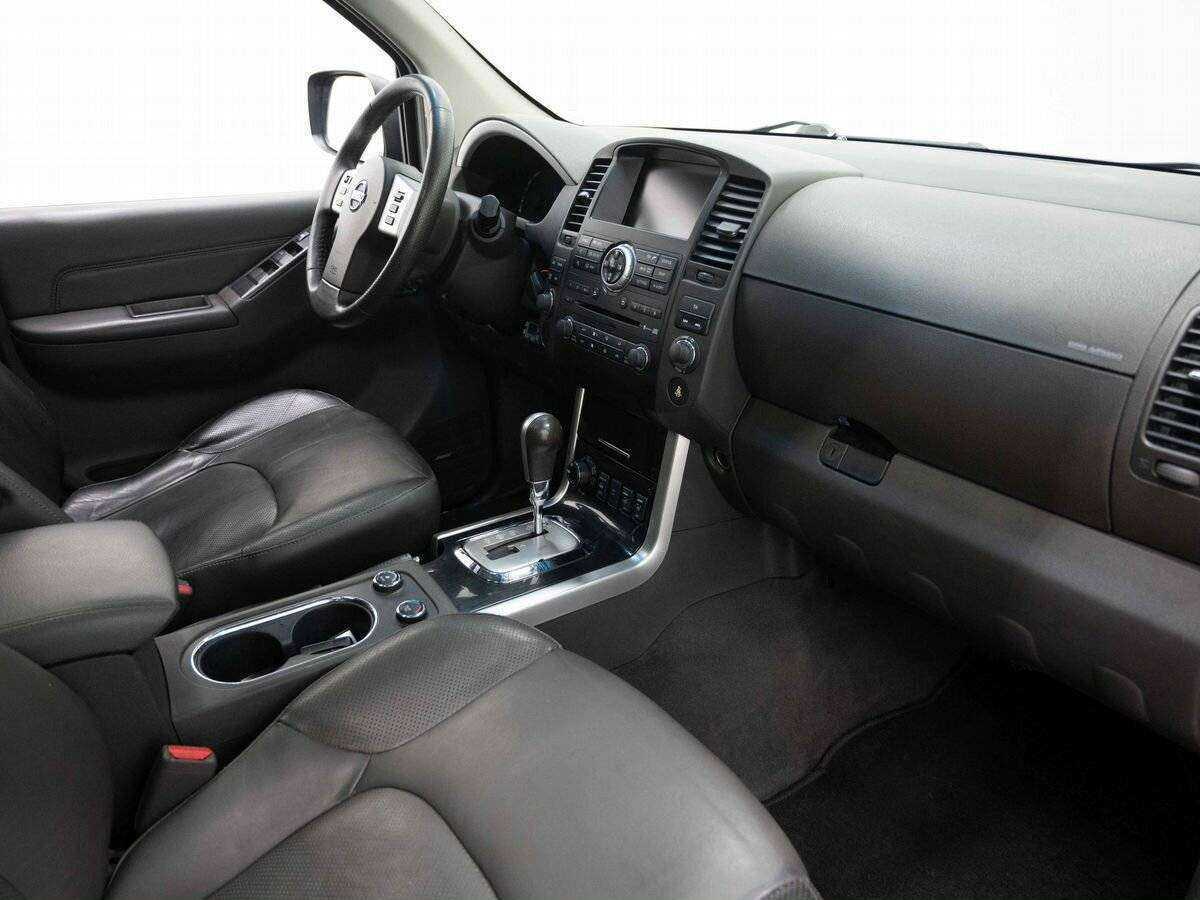 Nissan Pathfinder с пробегом — 2011 год. Фото: #13