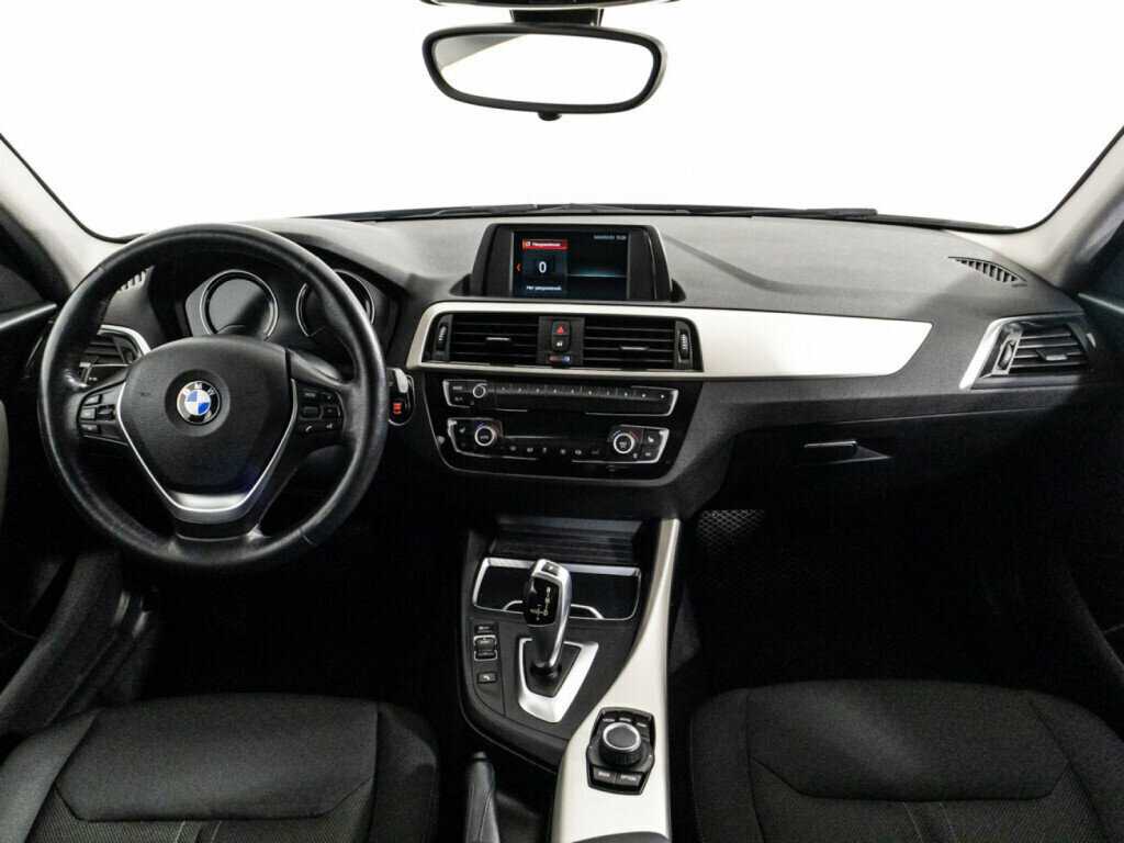 BMW 1 серии с пробегом — 2017 год. Фото: #12