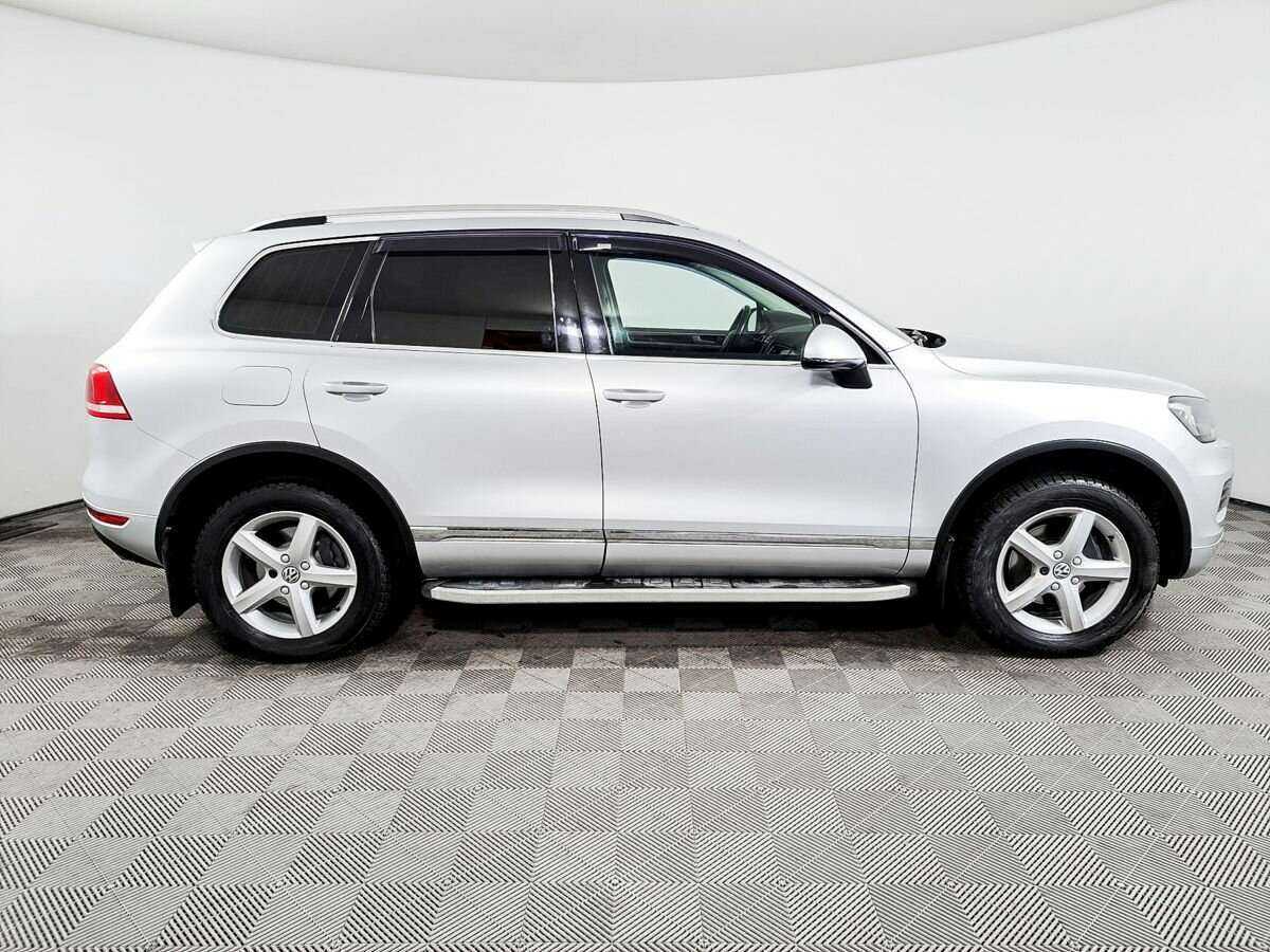 Volkswagen Touareg с пробегом — 2012 год. Фото: #3