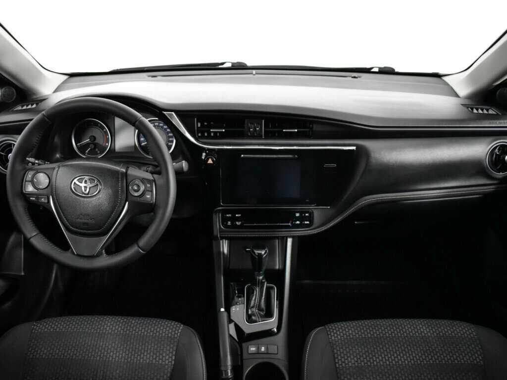 Toyota Corolla с пробегом — 2018 год. Фото: #11