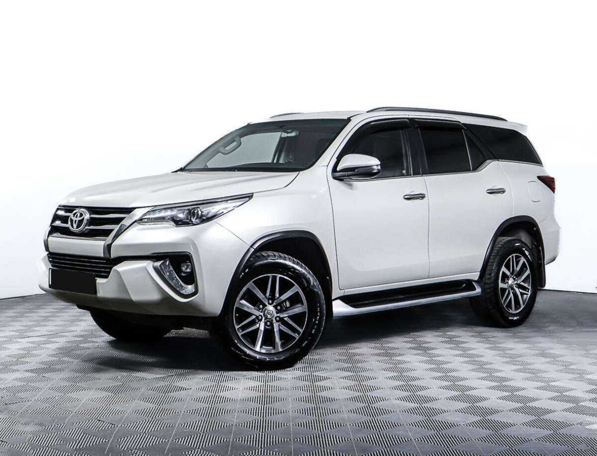 Toyota Fortuner с пробегом — 2017 год. Фото: #0