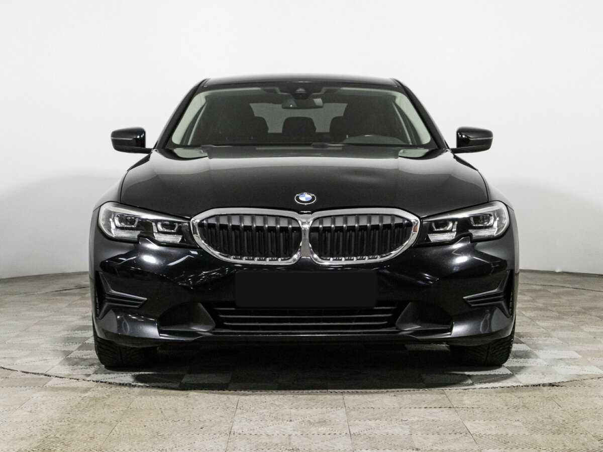 BMW 3 серии с пробегом — 2019 год. Фото: #1