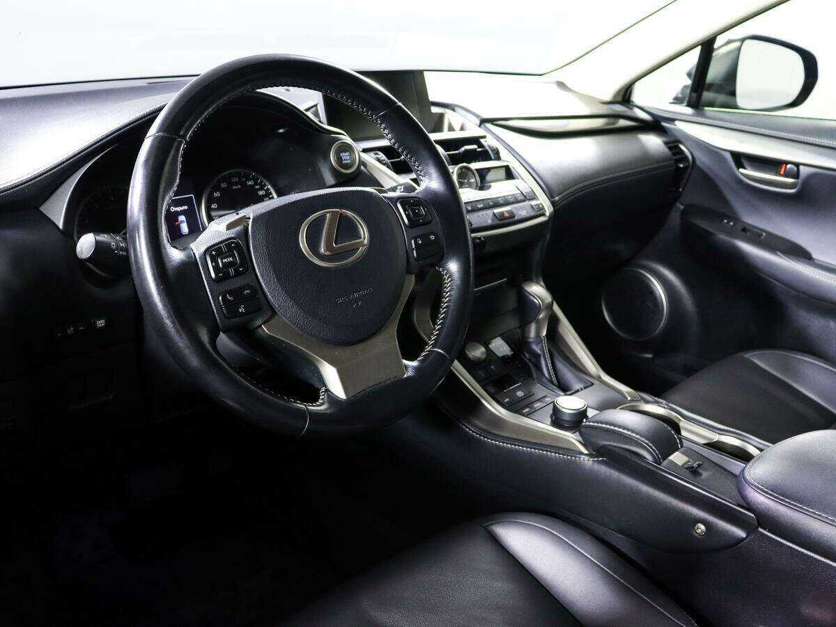 Lexus NX с пробегом — 2017 год. Фото: #11