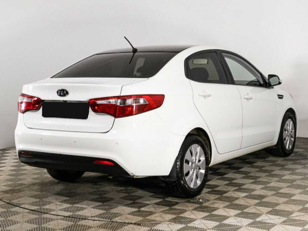 Kia Rio с пробегом — 2011 год. Фото: #5