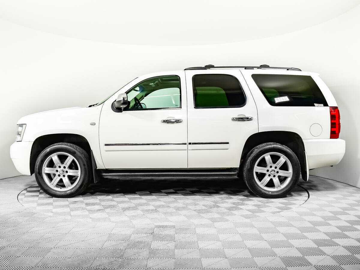 Chevrolet Tahoe с пробегом — 2012 год. Фото: #7