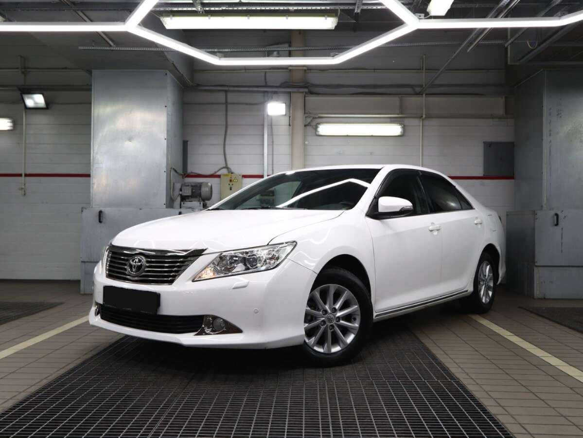 Toyota Camry с пробегом — 2013 год. Посмотреть фото