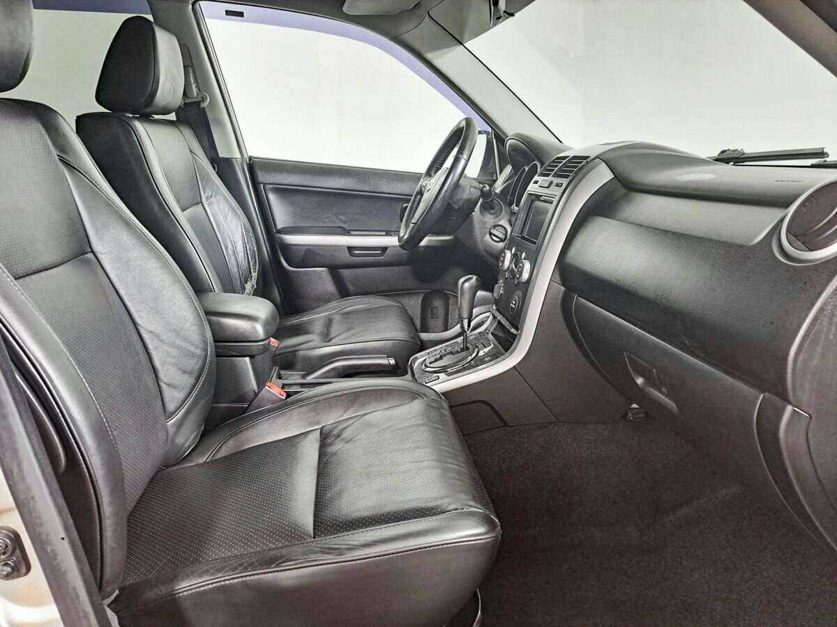 Suzuki Grand Vitara с пробегом — 2011 год. Фото: #8