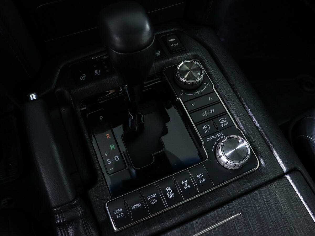 Toyota Land Cruiser с пробегом — 2018 год. Фото: #25