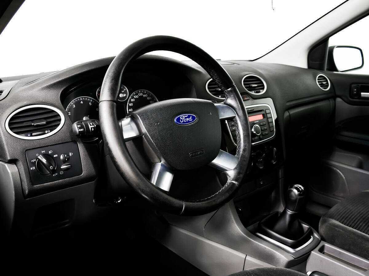 Ford Focus с пробегом — 2007 год. Фото: #12