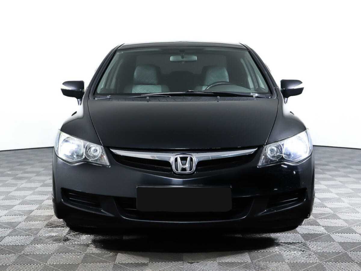 Honda Civic с пробегом — 2008 год. Фото: #1