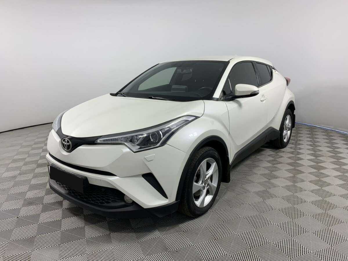 Toyota C-HR с пробегом — 2019 год. Фото: #0