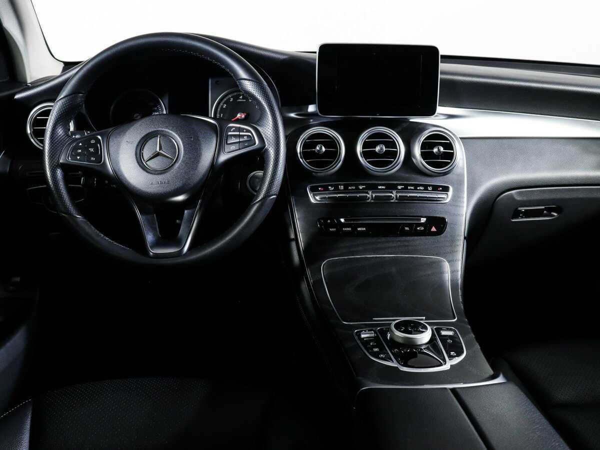 Mercedes-Benz GLC с пробегом — 2018 год. Фото: #8