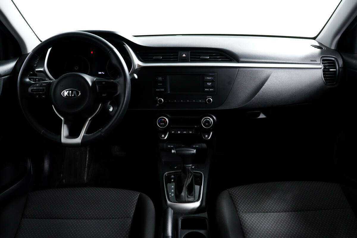 Kia Rio с пробегом — 2020 год. Фото: #10