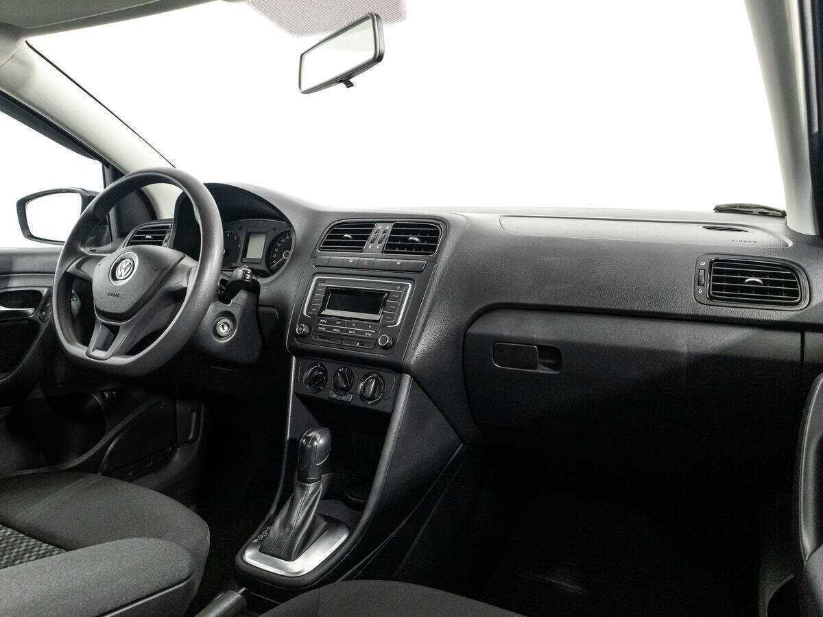Volkswagen Polo с пробегом — 2019 год. Фото: #8