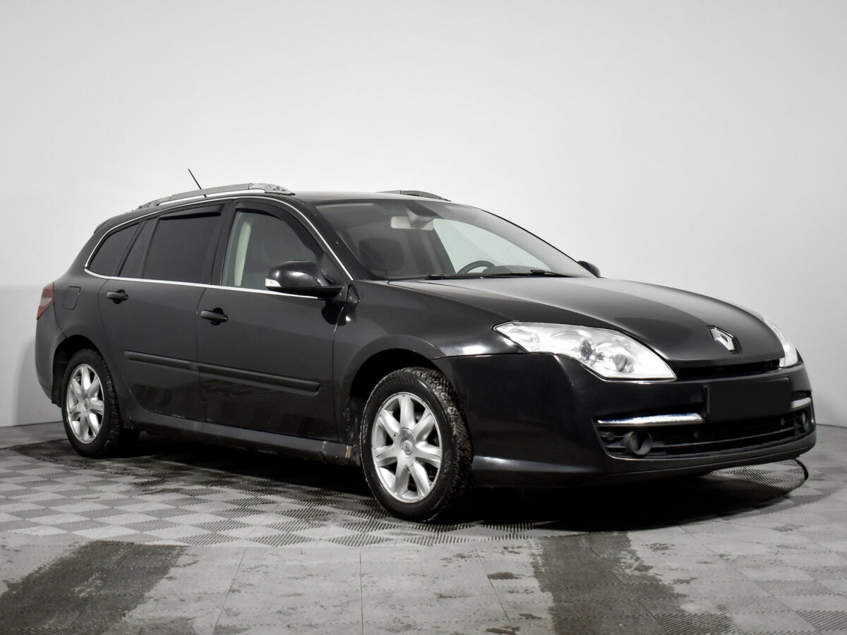 Renault Laguna с пробегом — 2009 год. Фото: #2