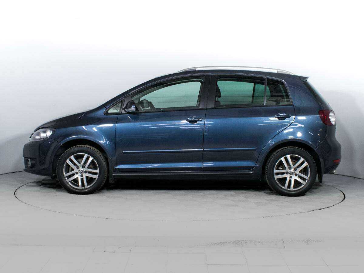 Volkswagen Golf Plus с пробегом — 2011 год. Фото: #7