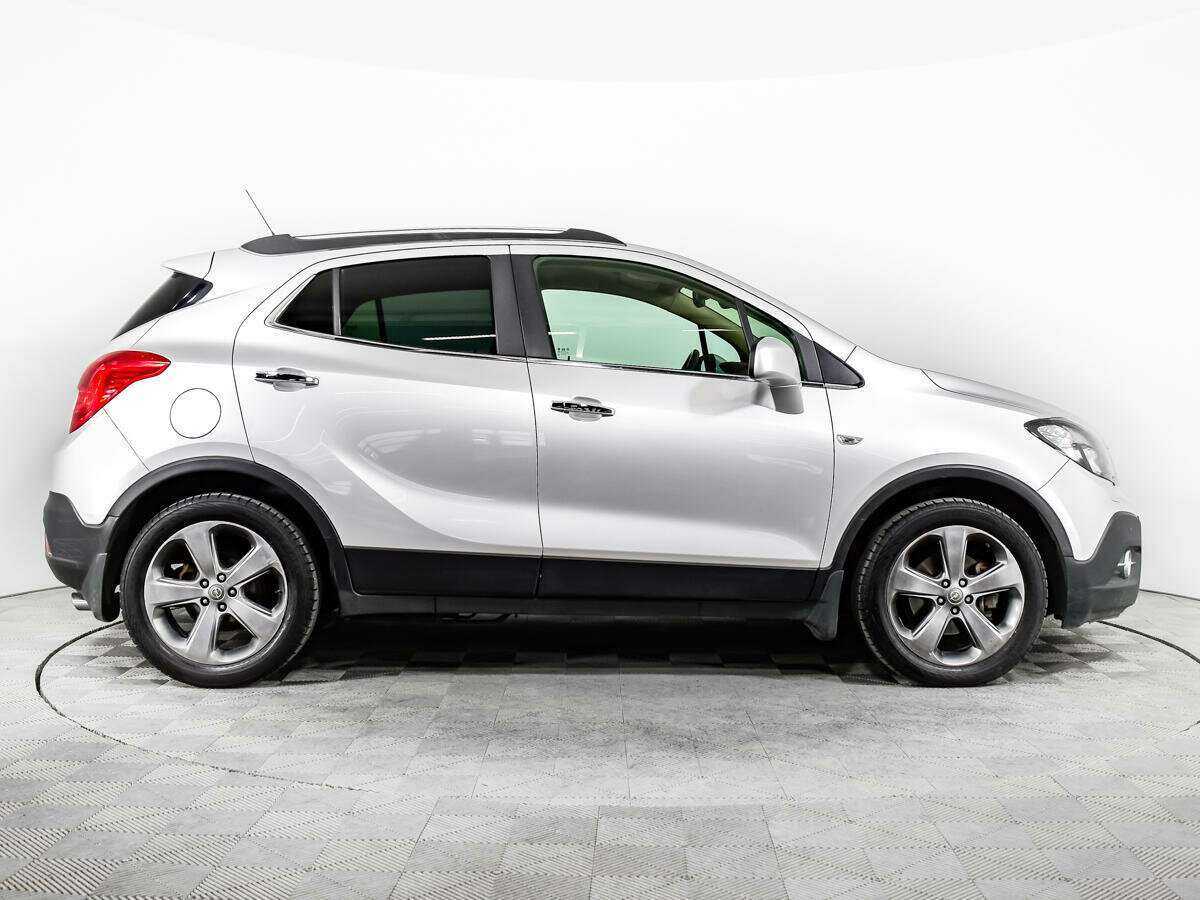 Opel Mokka с пробегом — 2013 год. Фото: #3