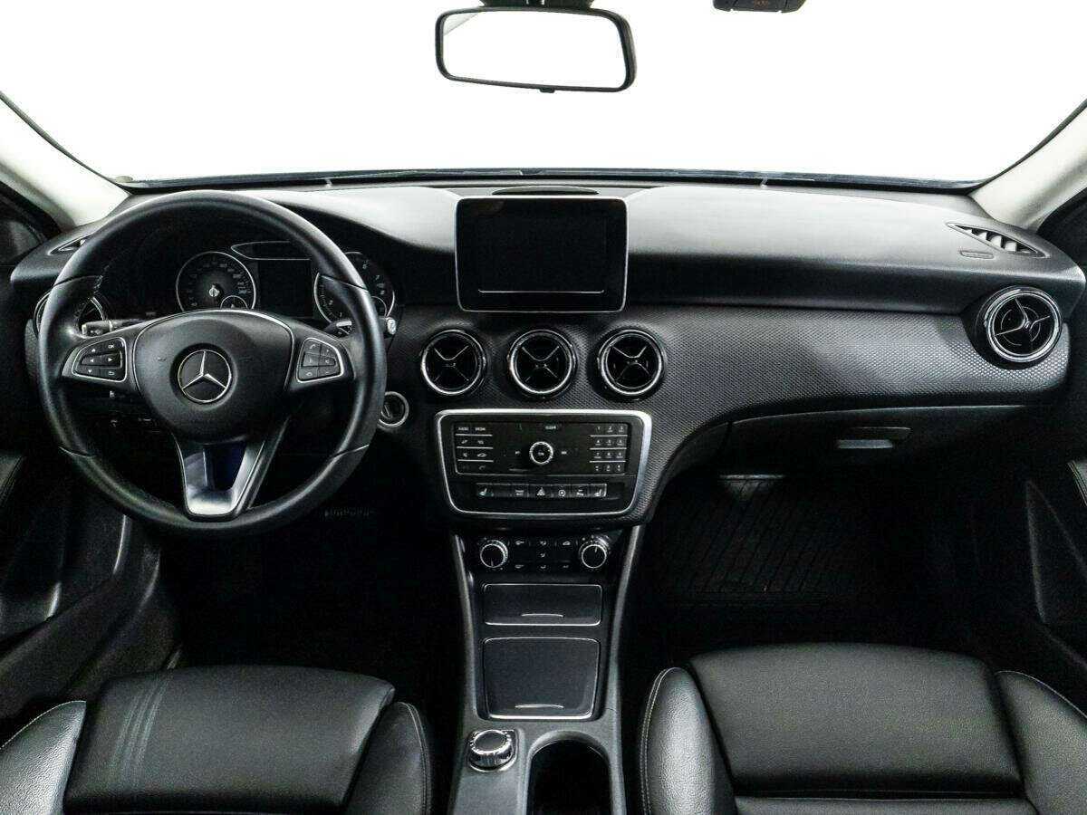 Mercedes-Benz A-Класс с пробегом — 2016 год. Фото: #12