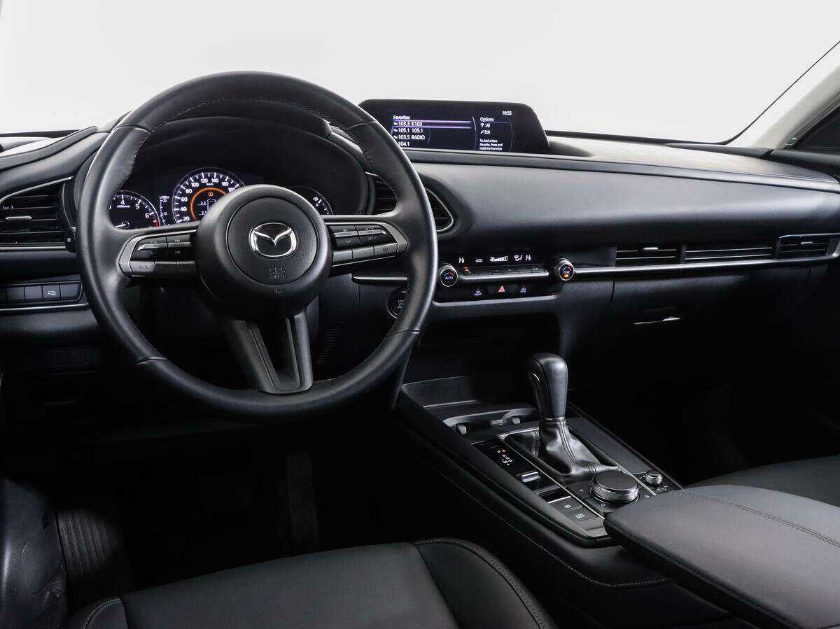 Mazda CX-30 с пробегом — 2022 год. Фото: #8