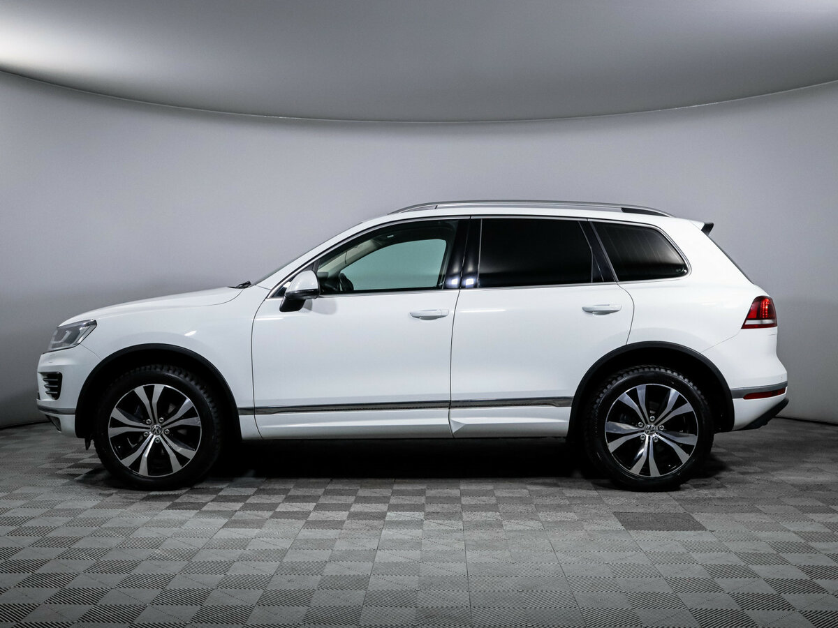 Volkswagen Touareg с пробегом — 2016 год. Фото: #7