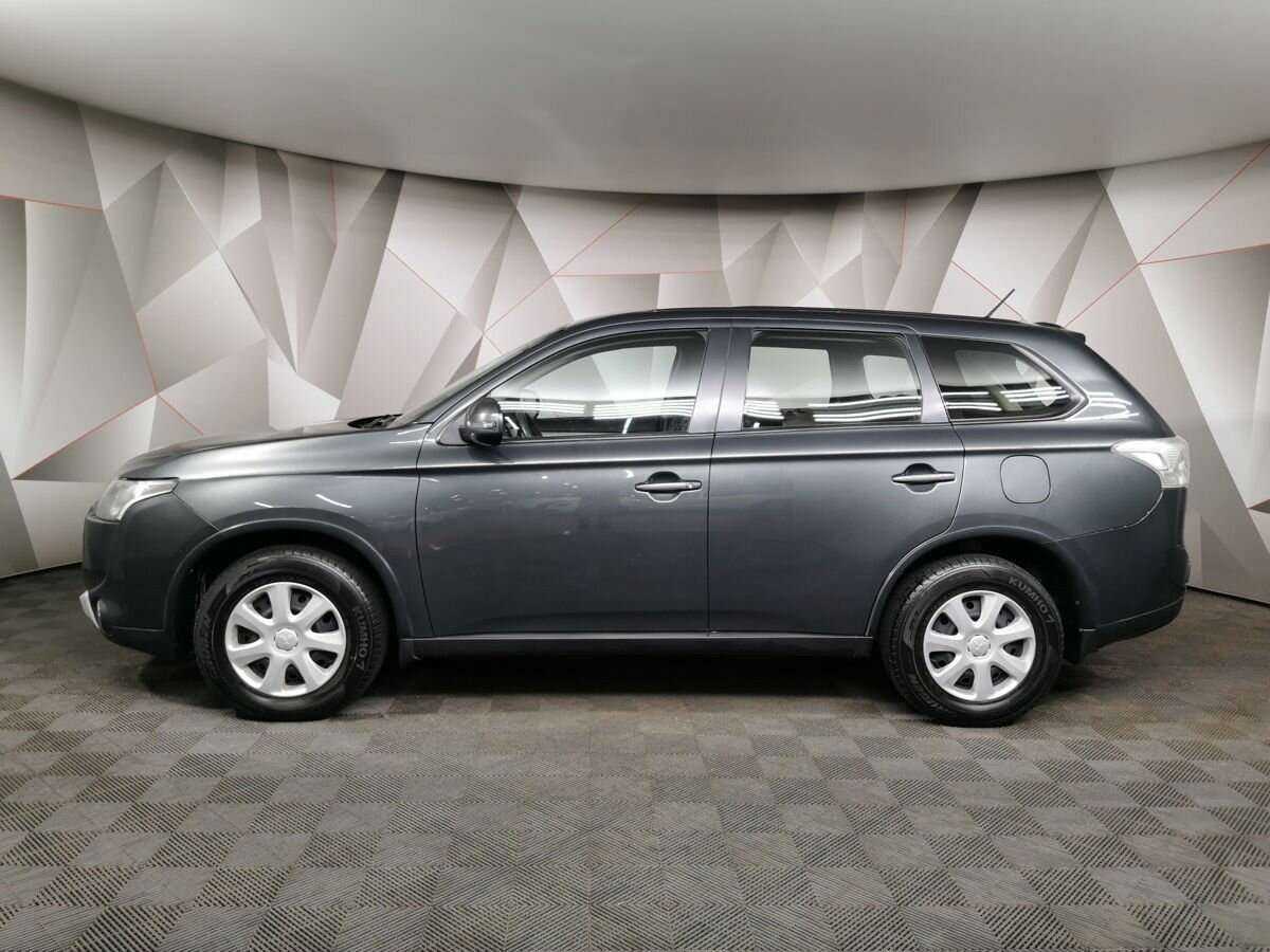 Mitsubishi Outlander с пробегом — 2014 год. Фото: #4