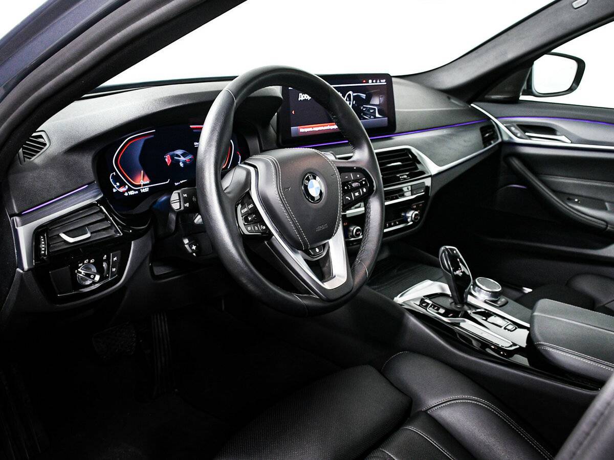 BMW 5 серии с пробегом — 2023 год. Фото: #10